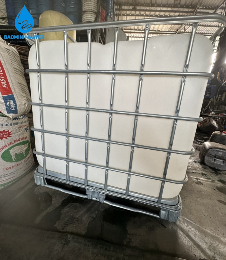 tank trắng xài 1 nước mới 95%